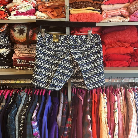 The Limited blue/white/teal patterned 5” shorts size 0 - Picture 3 of 3